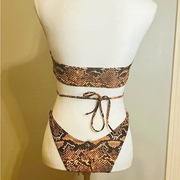 NWT Cheeky Brazilian Cut Snakeskin Wrap Bikini Set Size S - Picture 3 of 4